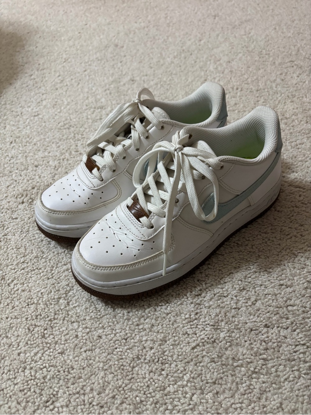 Nike White Sneakers with Neon Green Insole